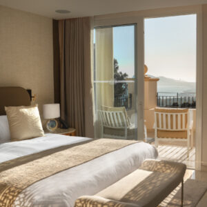 ZEM Wellness Clinic Altea Junior Suite Bedroom with sea views