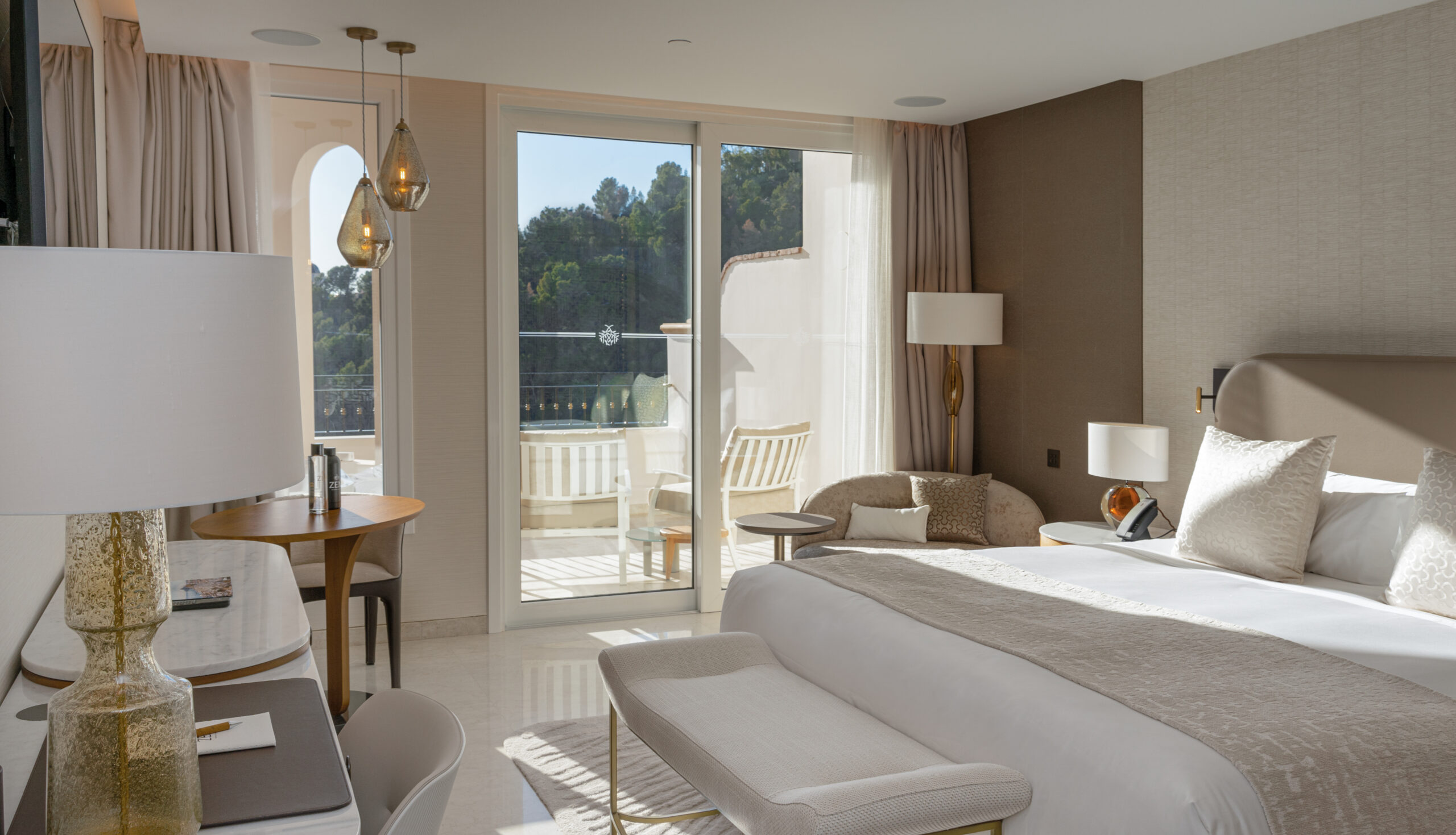 zemaltea-deluxepremium-feb25