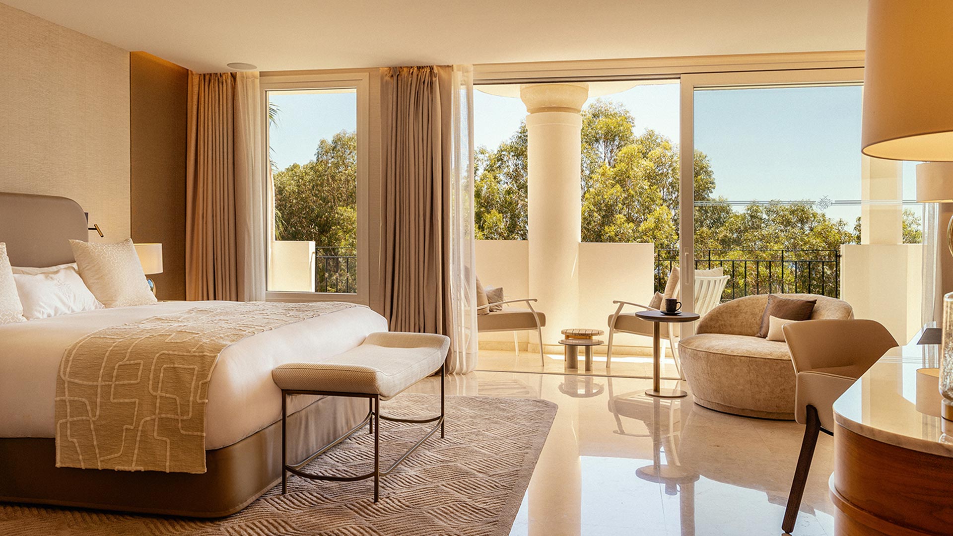 04-Executive-Suite---LQ